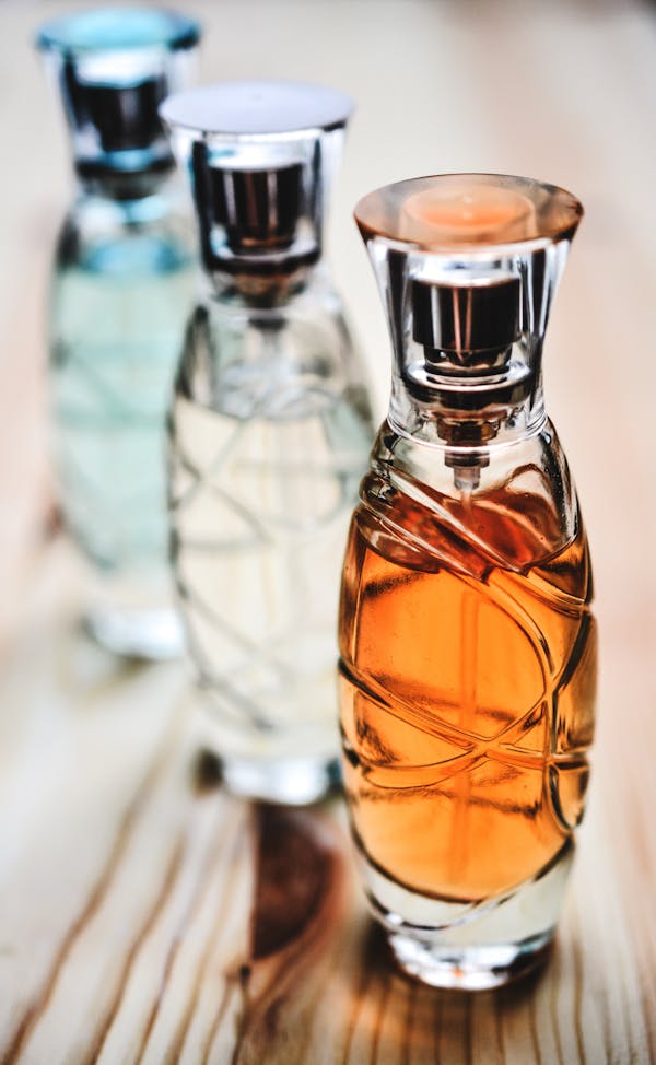 How to make perfume last longer 