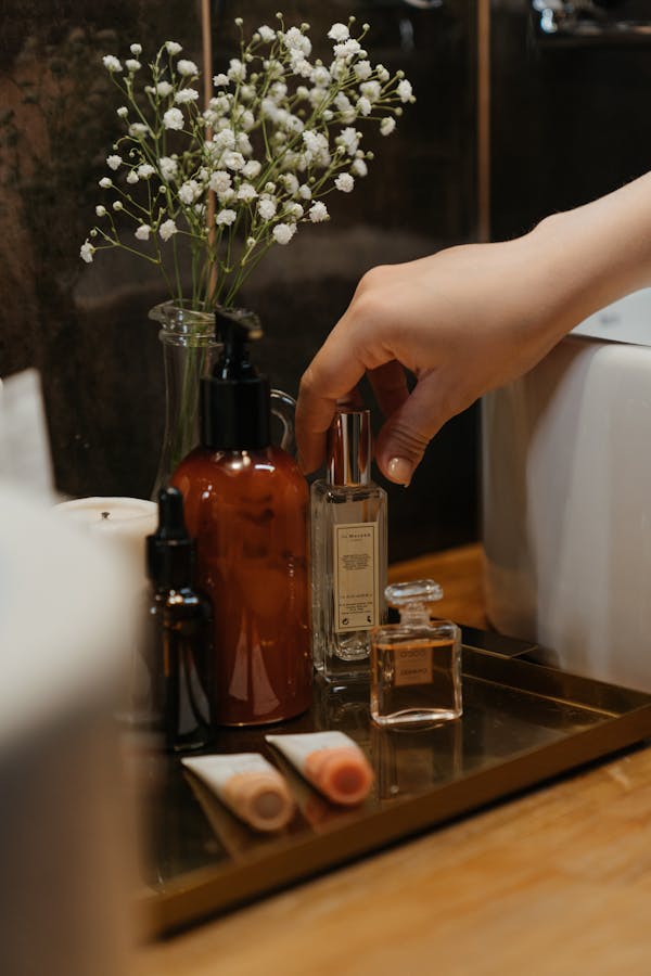 How to make perfume last longer 